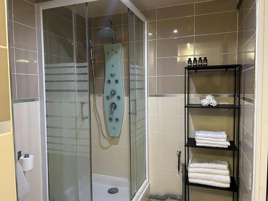 Cosy Studio - 10 Min Away From Cdg Aeroport - 30 Min Away From Paris - Parc Asterix - Olympic Games 2024 Le Thillay المظهر الخارجي الصورة